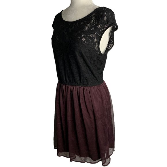 Dynamite Lace Chiffon Party Dress L Black Purple Lined Low Back Elastic Waist - Picture 3 of 6